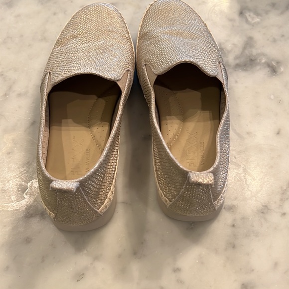 Chappie slip on sneaker shoe - Picture 2 of 4